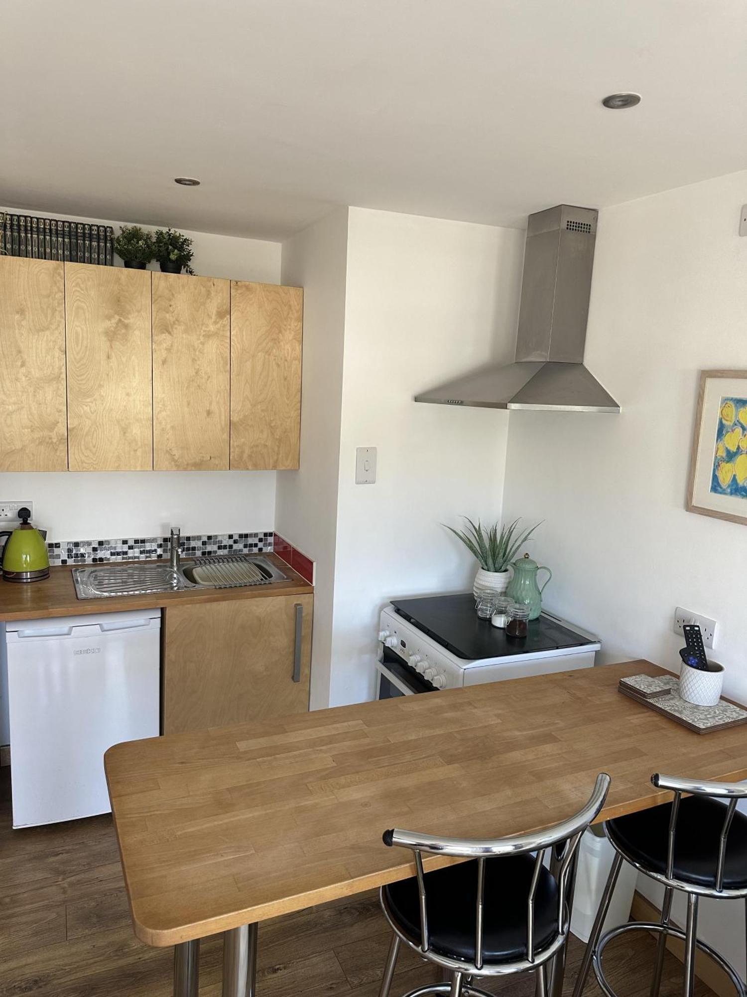 Cozy Coastal Lodge In Hayle Eksteriør billede